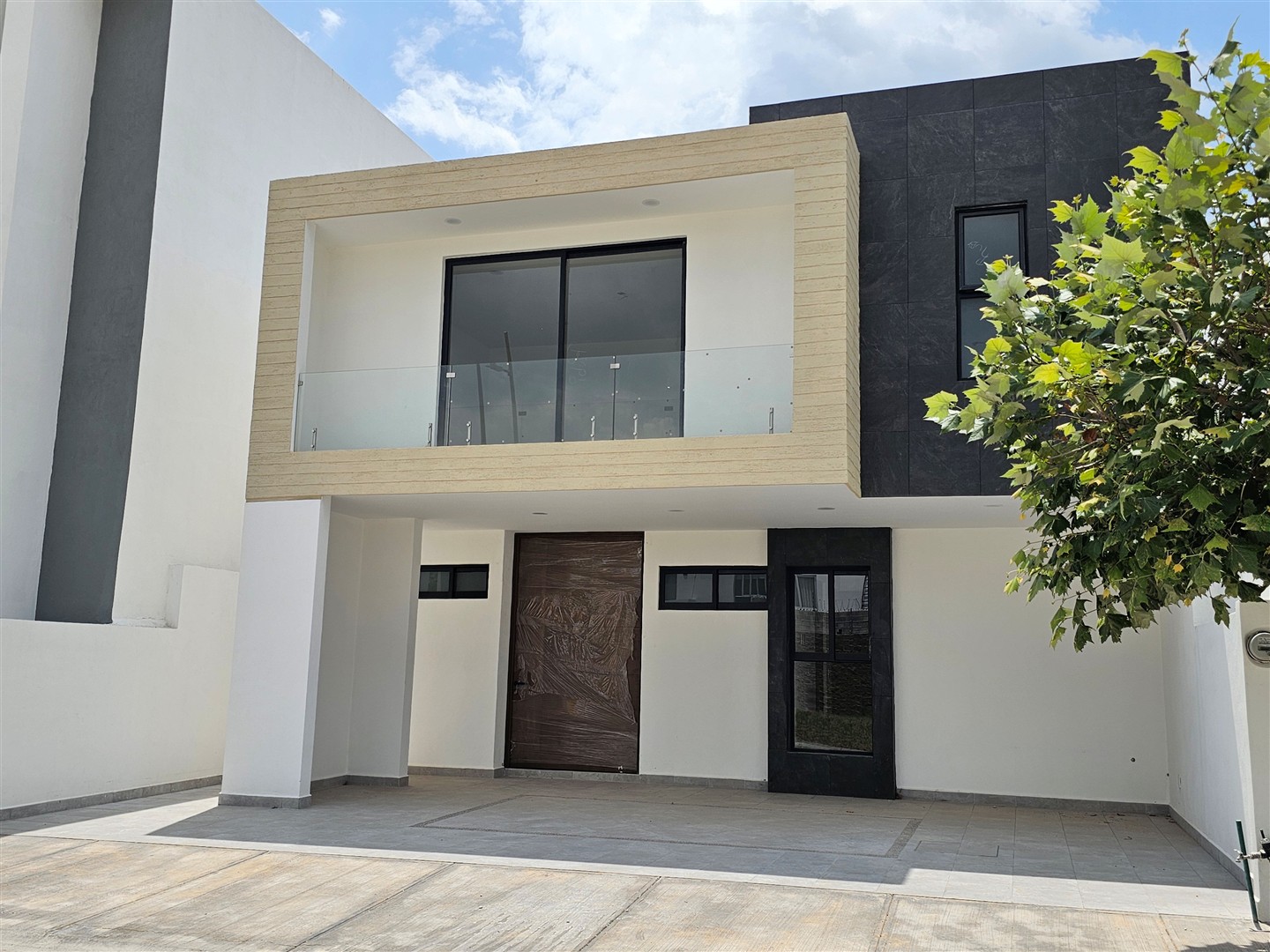 Casa Nueva En Exclusivo Fraccionamiento Sierra Nogal 3, León, Gto.
