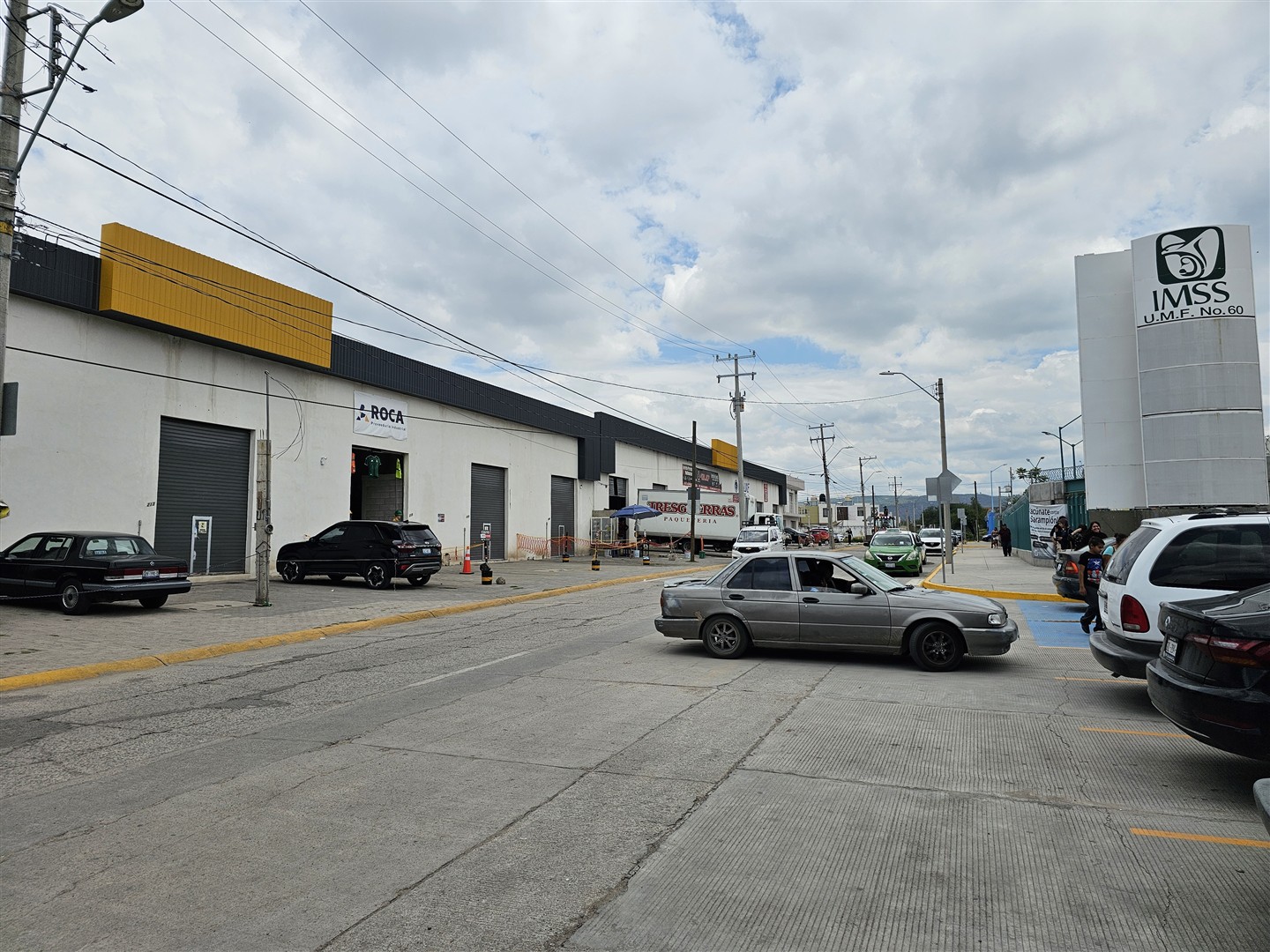 Local / Bodega en Renta Frente a Nuevo Imss 60